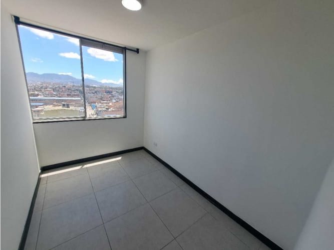 Apartamento de 3 alcobas en venta en Gran Britalia, Bogotá, 45 m² · foto 8 de 13