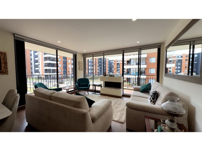 Apartamento de 3 alcobas en arriendo en Los Zipas, Cajicá, 123 m² · foto 4 de 21