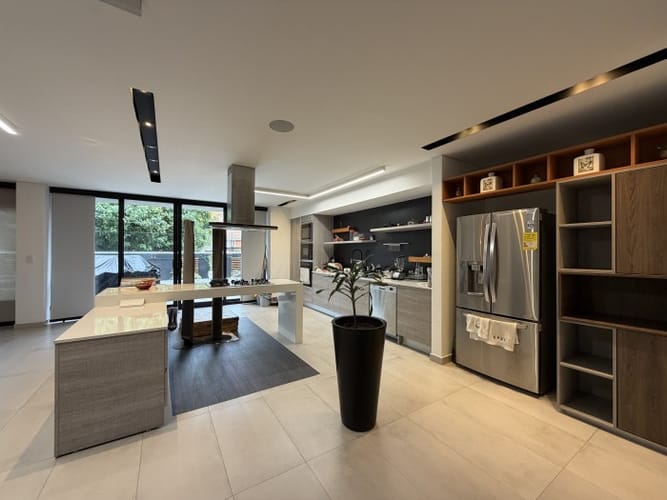Casa de 4 alcobas en venta en Cedritos, Bogotá, 776 m² · foto 6 de 24