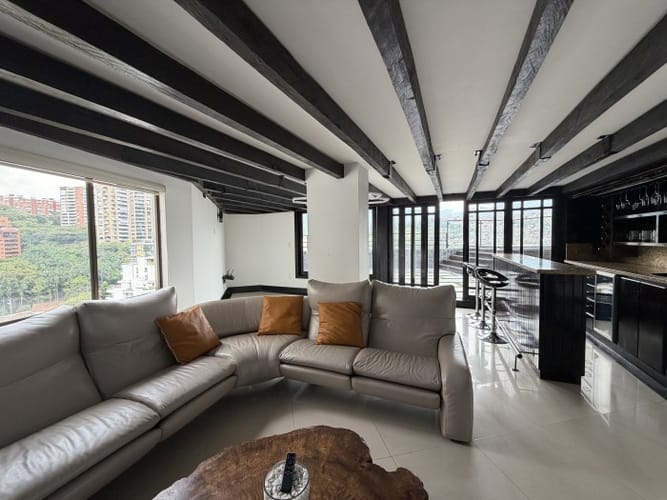 Apartamento de 3 alcobas en venta en Santa Teresita, Cali, 262 m² · foto 3 de 24