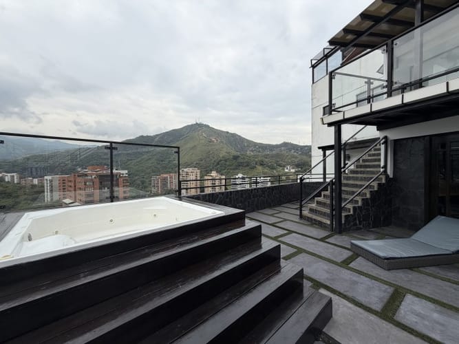Apartamento de 3 alcobas en venta en Santa Teresita, Cali, 262 m² · foto 8 de 24