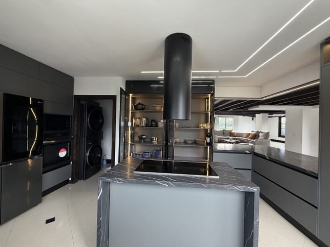 Apartamento de 3 alcobas en venta en Santa Teresita, Cali, 262 m² · foto 12 de 24
