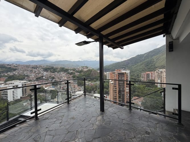 Apartamento de 3 alcobas en venta en Santa Teresita, Cali, 262 m² · foto 18 de 24