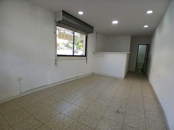 Local en arriendo en Pedregal, Medellín, 40 m² · foto 2 de 9