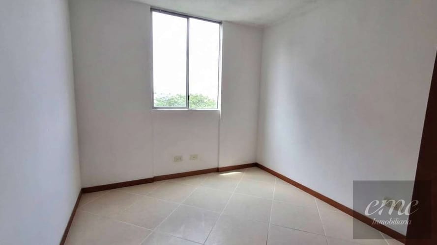 Apartamento de 2 alcobas en arriendo en Loma Del Indio, Medellín, 55 m² · foto 10 de 15