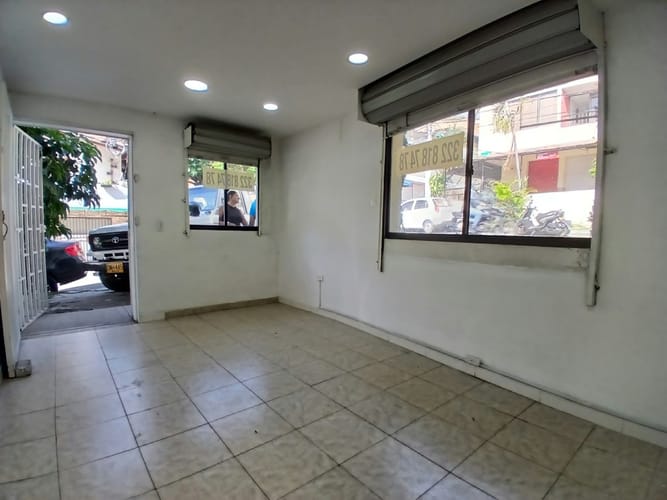 Local en arriendo en Pedregal, Medellín, 40 m² · foto 8 de 9