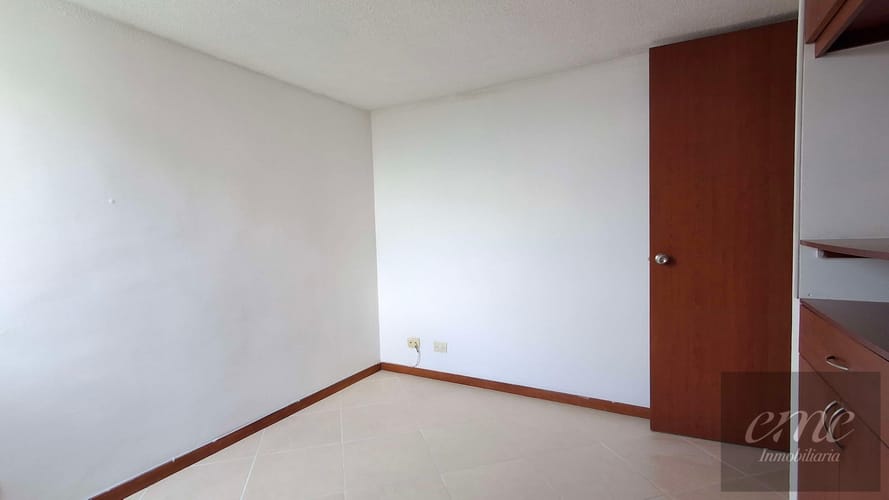 Apartamento de 2 alcobas en arriendo en Loma Del Indio, Medellín, 55 m² · foto 14 de 15