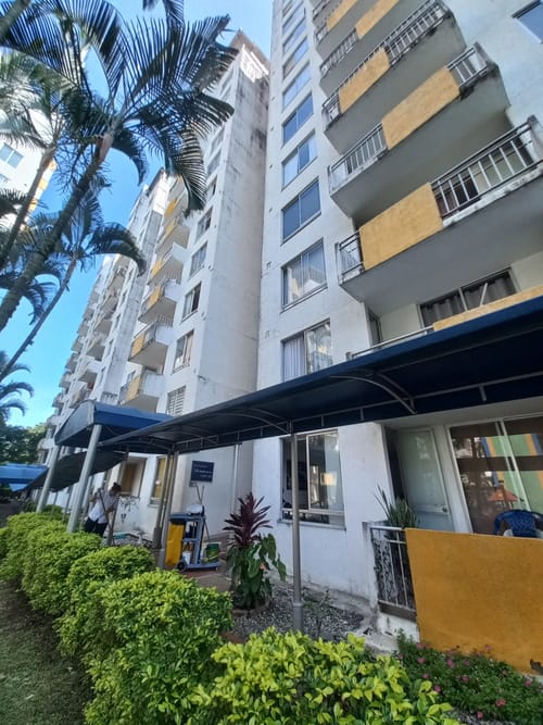 Apartamento de 3 alcobas en arriendo en Topacio, Ibagué, 76 m² · foto 4 de 24