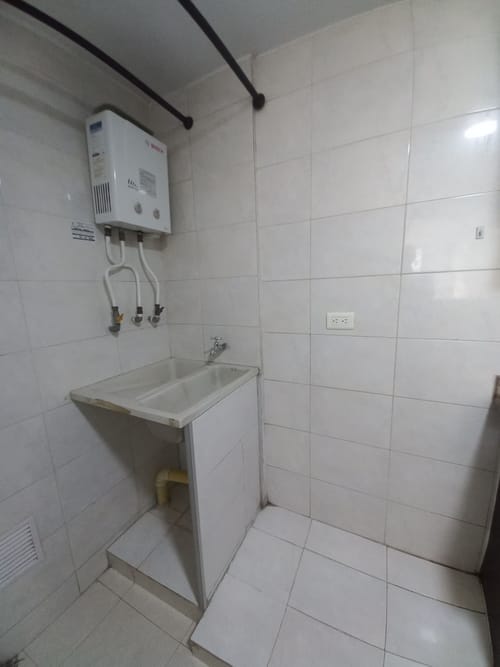 Apartamento de 3 alcobas en arriendo en Topacio, Ibagué, 76 m² · foto 22 de 24