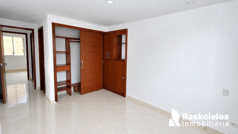 Apartamento de 3 alcobas en arriendo en Loma De Los Bernal, Medellín, 76 m² · foto 16 de 21