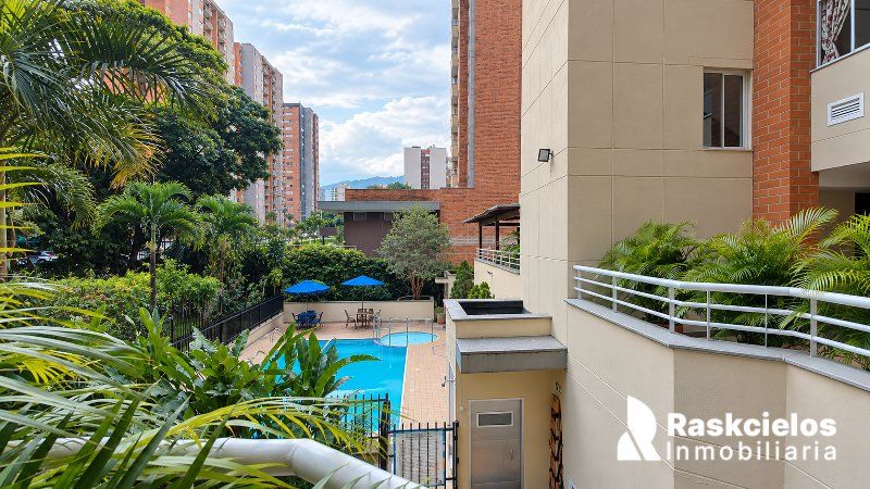 Apartamento de 3 alcobas en arriendo en Loma De Los Bernal, Medellín, 76 m² · foto 19 de 21