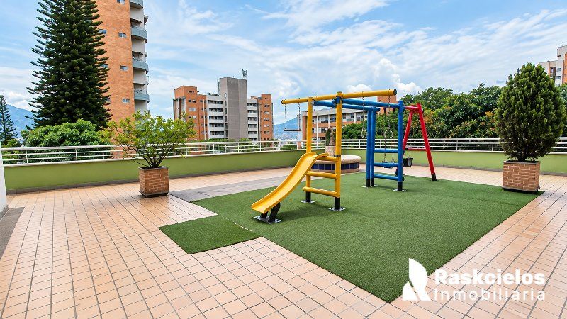 Apartamento de 3 alcobas en arriendo en Loma De Los Bernal, Medellín, 76 m² · foto 21 de 21