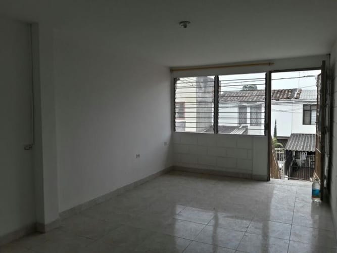 Casa de 3 alcobas en arriendo en Salomia, Cali, 90 m² · foto 2 de 24