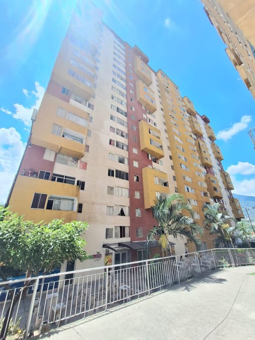 Apartamento de 3 alcobas en venta en Bellavista, Piedecuesta, 54 m² · foto 3 de 14