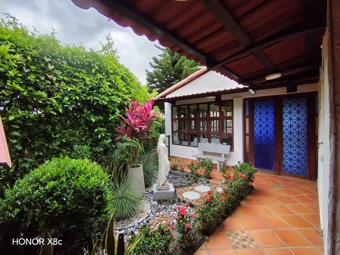 Casa de 6 alcobas en venta en Cauca Seco, Cali, 281 m² · foto 2 de 21