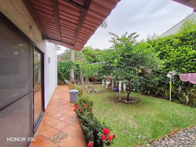 Casa de 6 alcobas en venta en Cauca Seco, Cali, 281 m² · foto 3 de 21