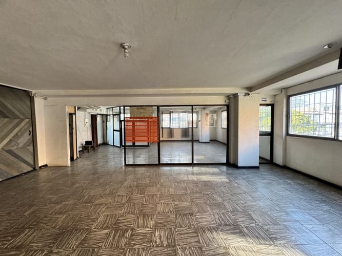 Edificio en venta en Saavedra Galindo, Cali, 800 m² · foto 4 de 24