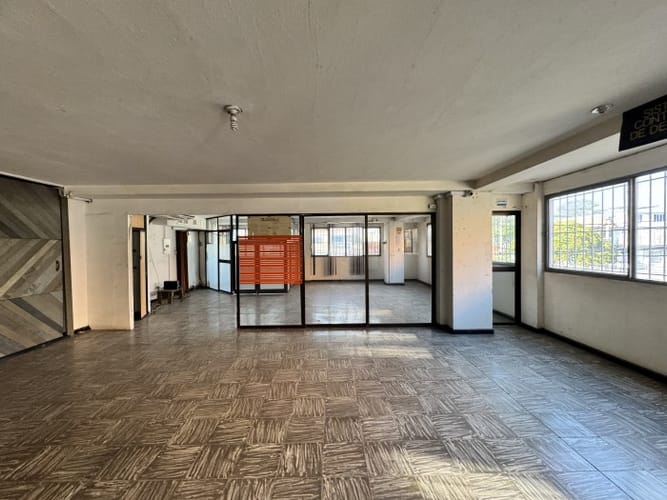 Edificio en venta en Saavedra Galindo, Cali, 800 m² · foto 18 de 24