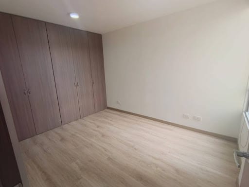 Apartamento de 3 alcobas en venta en El Tintal, Bogotá, 62 m² · foto 4 de 21