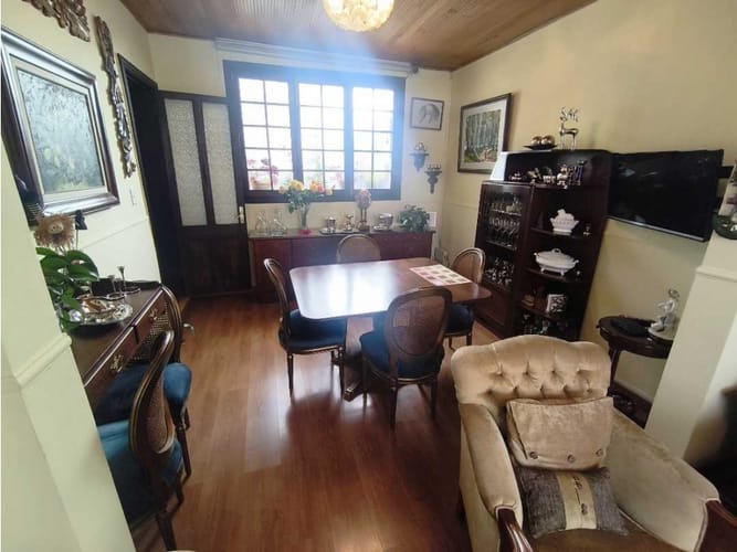 Casa de 5 alcobas en venta en San Luis, Bogotá, 205 m² · foto 5 de 24