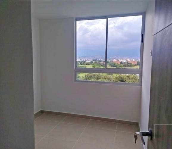 Apartamento de 3 alcobas en venta en Las Vegas De Comfandi, Cali, 75 m² · foto 9 de 15