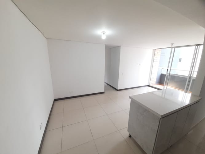 Apartamento de 3 alcobas en arriendo en Aves Maria, Sabaneta, 74 m² · foto 4 de 24