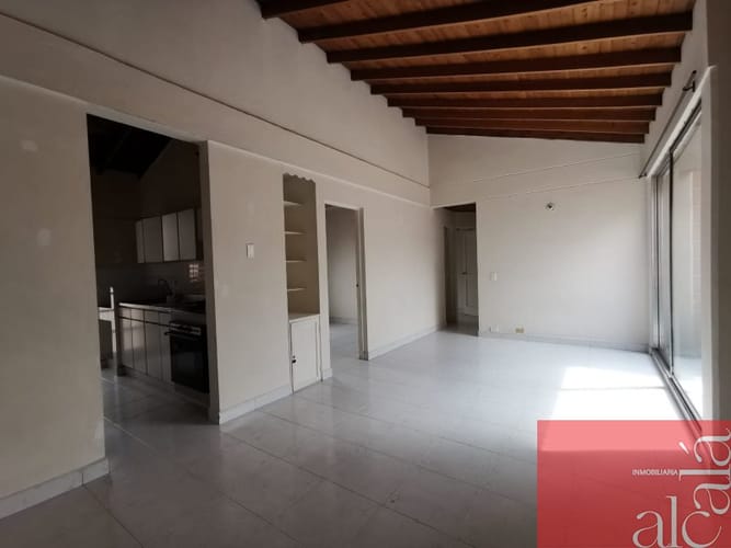 Apartamento de 2 alcobas en arriendo en Alcala, Envigado, 60 m² · foto 2 de 9