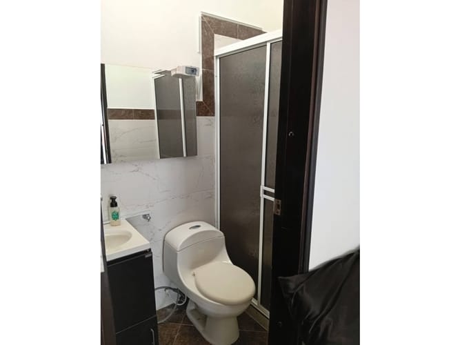 Casa de 3 alcobas en venta en El Castillo, Jamundí, 230 m² · foto 7 de 14
