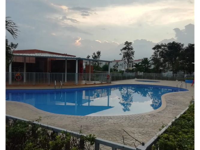 Casa de 3 alcobas en venta en El Castillo, Jamundí, 230 m² · foto 12 de 14