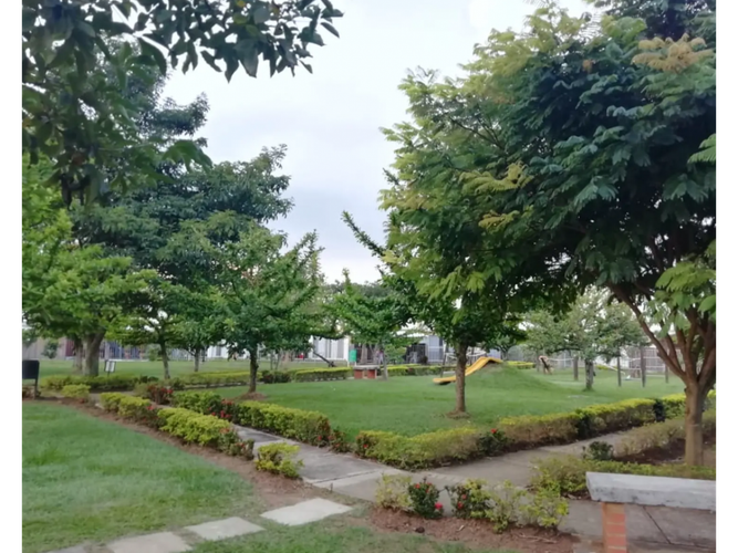 Casa de 3 alcobas en venta en El Castillo, Jamundí, 230 m² · foto 14 de 14