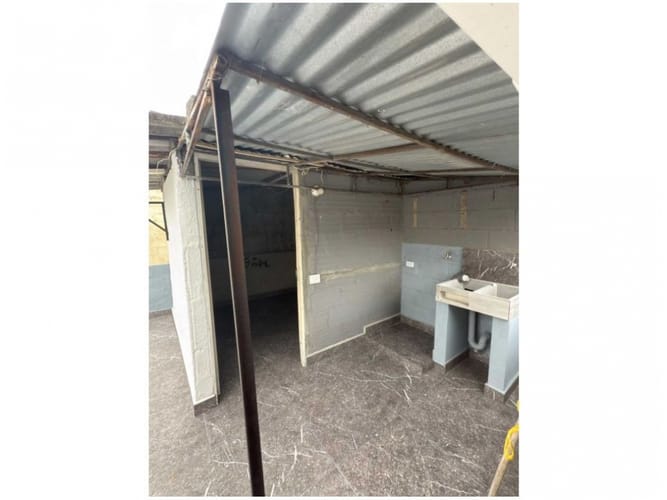 Apartamento de 3 alcobas en venta en Cristo Rey, Medellín, 48 m² · foto 9 de 14
