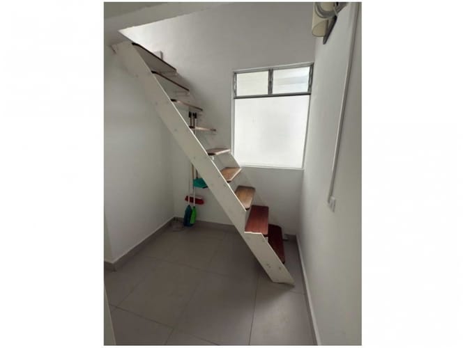 Apartamento de 3 alcobas en venta en Cristo Rey, Medellín, 48 m² · foto 10 de 14