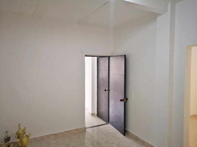 Casa de 6 alcobas en venta en Villa Blanca, Cali, 157 m² · foto 4 de 24