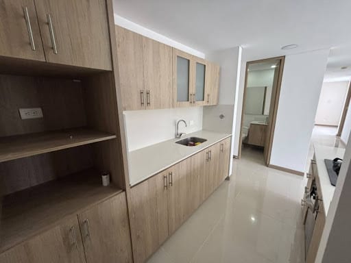 Apartamento de 3 alcobas en arriendo en Loma Del Esmeraldal, Envigado, 113 m² · foto 5 de 24