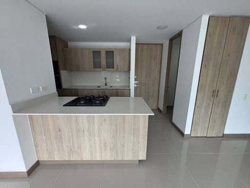 Apartamento de 3 alcobas en arriendo en Loma Del Esmeraldal, Envigado, 113 m² · foto 18 de 24