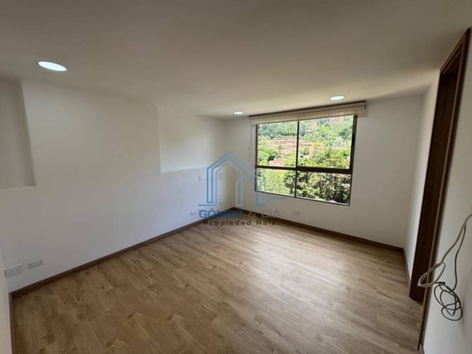 Apartamento de 3 alcobas en arriendo en El Tesoro, Medellín, 165 m² · foto 7 de 24