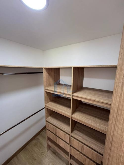 Apartamento de 3 alcobas en arriendo en El Tesoro, Medellín, 165 m² · foto 17 de 24