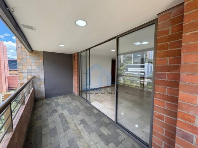 Apartamento de 3 alcobas en arriendo en El Tesoro, Medellín, 165 m² · foto 22 de 24