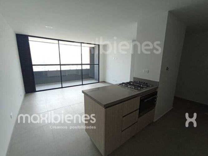 Apartamento de 3 alcobas en arriendo en Cabañas, Bello, 78 m² · foto 2 de 17