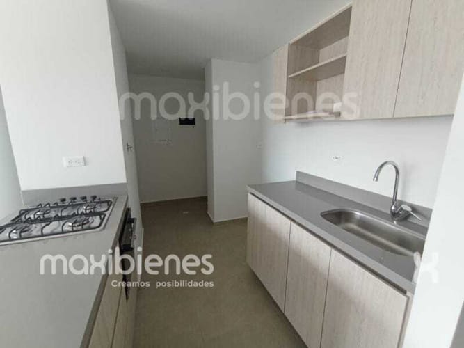 Apartamento de 3 alcobas en arriendo en Cabañas, Bello, 78 m² · foto 3 de 17