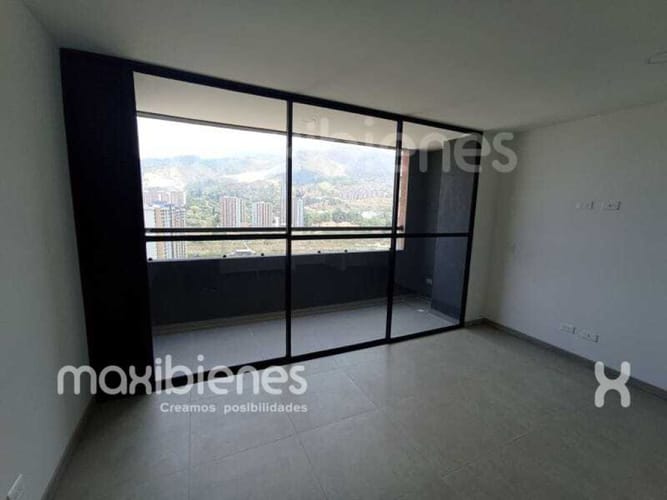 Apartamento de 3 alcobas en arriendo en Cabañas, Bello, 78 m² · foto 4 de 17