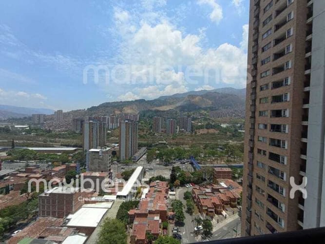 Apartamento de 3 alcobas en arriendo en Cabañas, Bello, 78 m² · foto 6 de 17