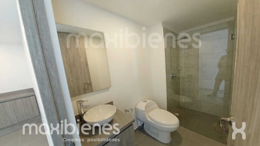 Apartamento de 3 alcobas en arriendo en Cabañas, Bello, 78 m² · foto 8 de 17