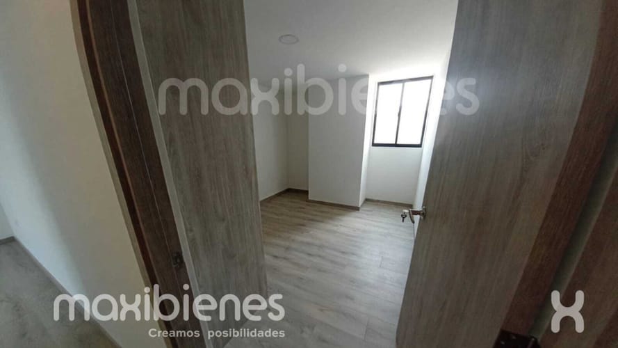 Apartamento de 3 alcobas en arriendo en Cabañas, Bello, 78 m² · foto 9 de 17