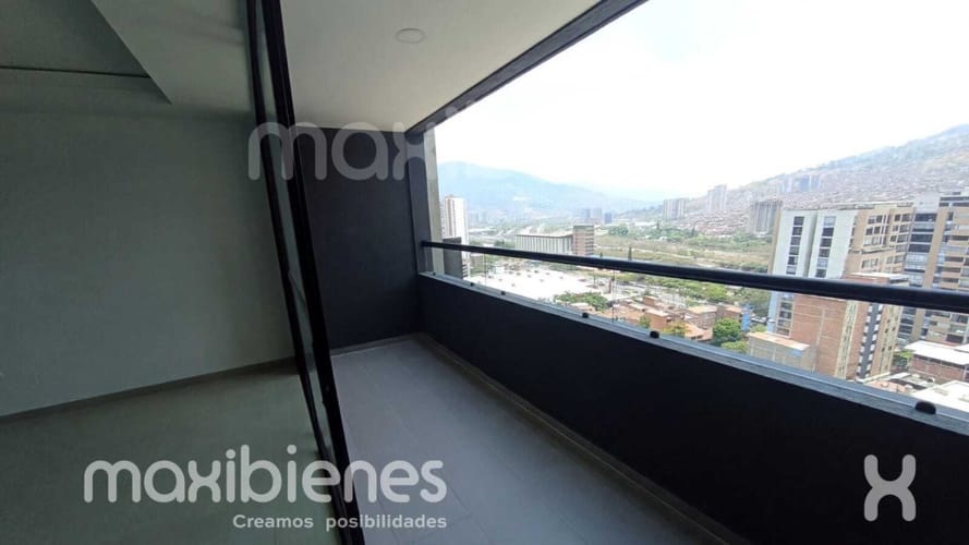 Apartamento de 3 alcobas en arriendo en Cabañas, Bello, 78 m² · foto 11 de 17