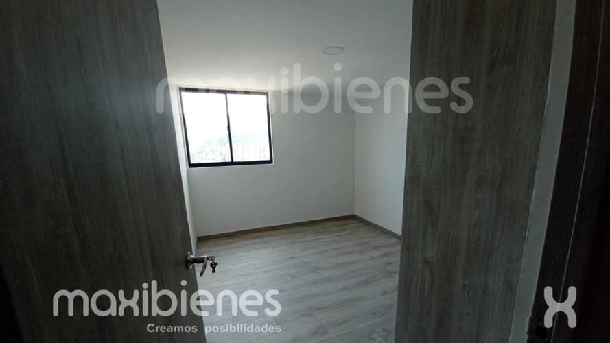 Apartamento de 3 alcobas en arriendo en Cabañas, Bello, 78 m² · foto 12 de 17