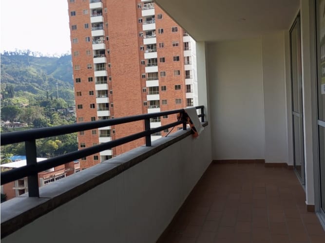Apartamento de 2 alcobas en venta en Aves Maria, Sabaneta, 64 m² · foto 4 de 15