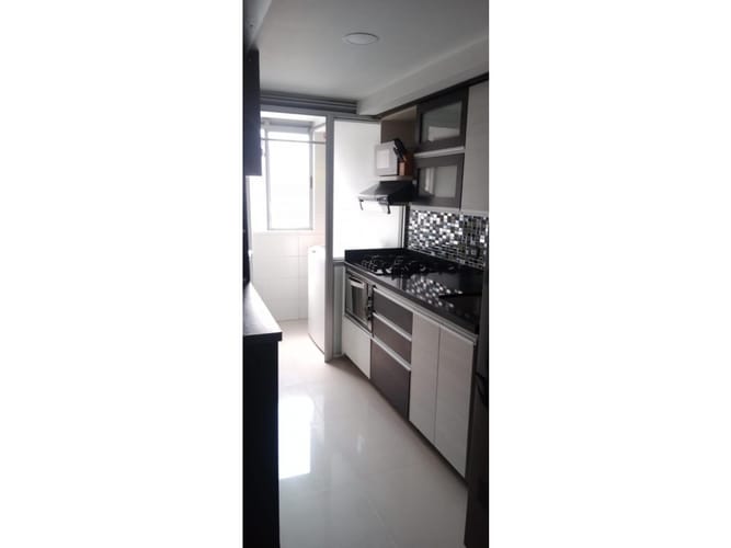 Apartamento de 3 alcobas en venta en Entreamigos, Sabaneta, 72 m² · foto 2 de 13