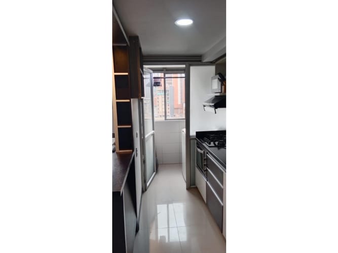 Apartamento de 3 alcobas en venta en Entreamigos, Sabaneta, 72 m² · foto 5 de 13