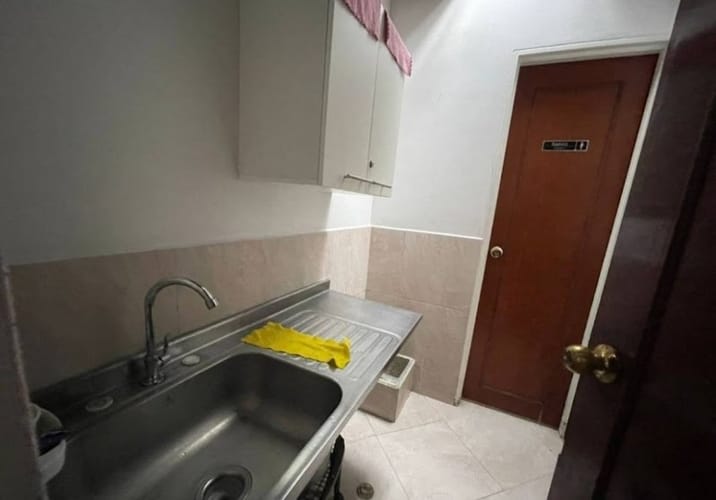 Casa de 10 alcobas en arriendo en Patio Bonito, Medellín, 353 m² · foto 14 de 21